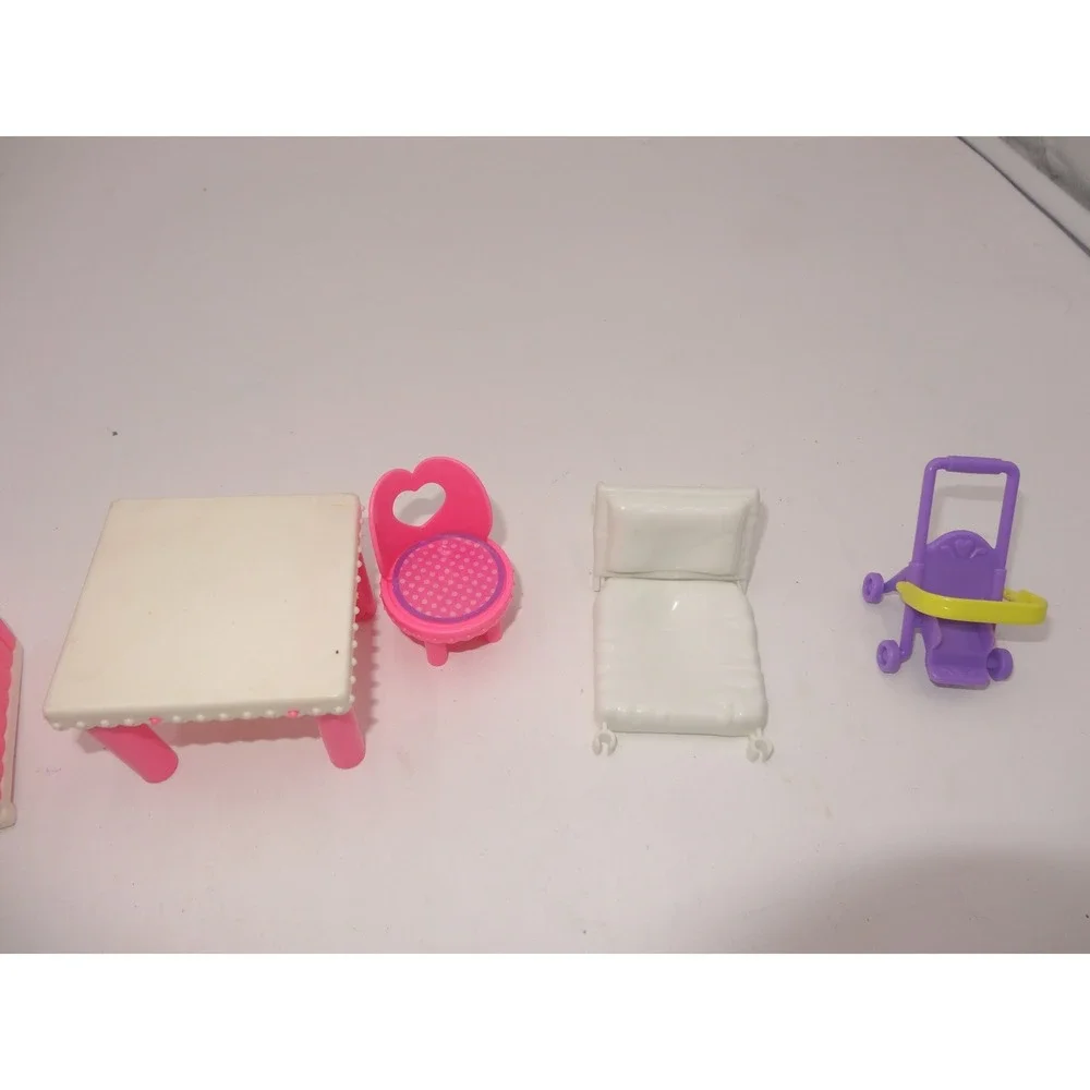 Mattel Barbie Kelly Pop Up Playhouse Furniture Accessories Lot Pink White